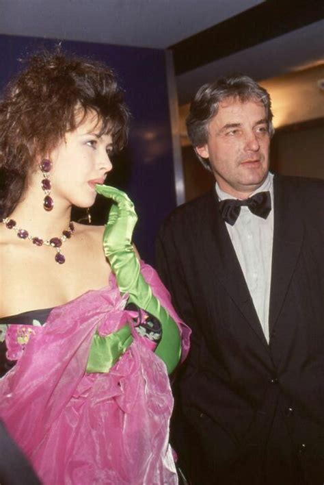 sophie marceau en couple avec qui|Sophie Marceau et sa romance avec Andrzej。